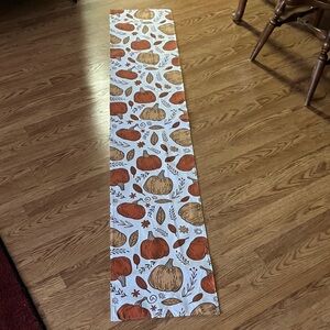 Elegant White Table Runner with Subtle Patterns